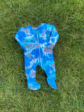 Load image into Gallery viewer, Infant Footies
